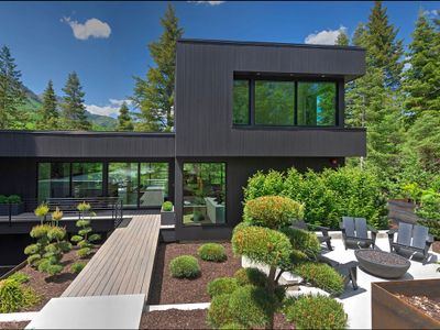 Luxury Modern Mountain Home