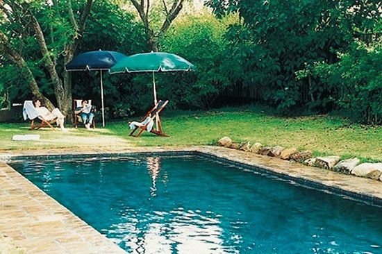 Photo 3 of Welgelee Constantia accommodation in Constantia, Cape Town with 4 bedrooms and 4 bathrooms