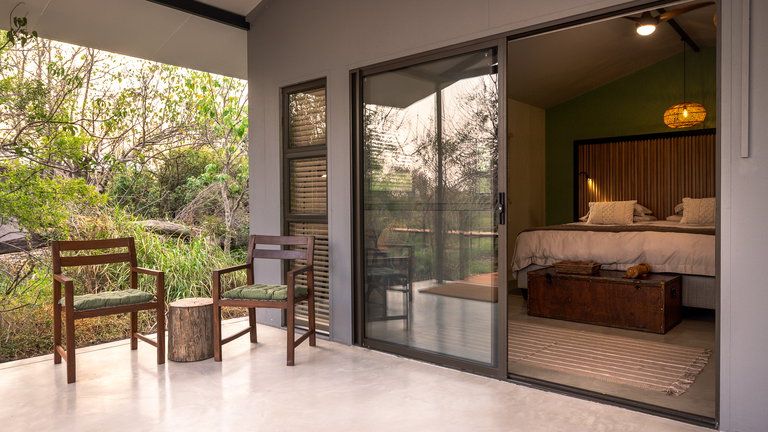 Khwai River View King Rooms