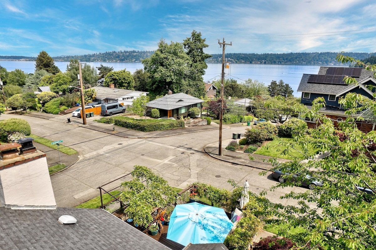 3 bd w/ Lake View – $0 Clean Fee gallery image 5