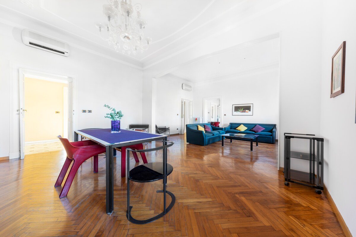 GetTheKey Rizzoli Apartment gallery image 4