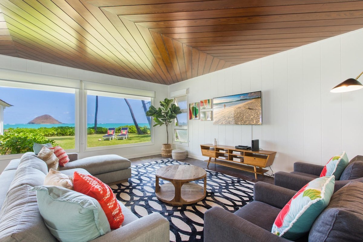 Lanikai Oceanside 4 BD: Amazing Views,Yard & AC gallery image 2