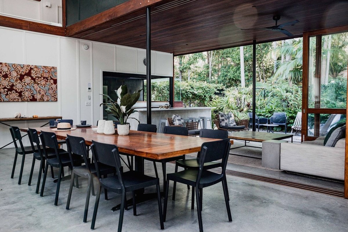 The Rainforest House, Pool, Tennis, Fireplace gallery image 5