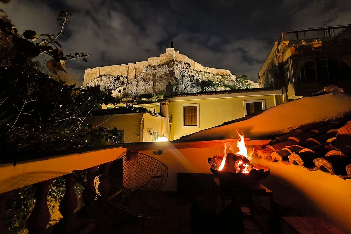 Live in the Acropolis’ Shadow-now w/ super Terrace gallery image 2