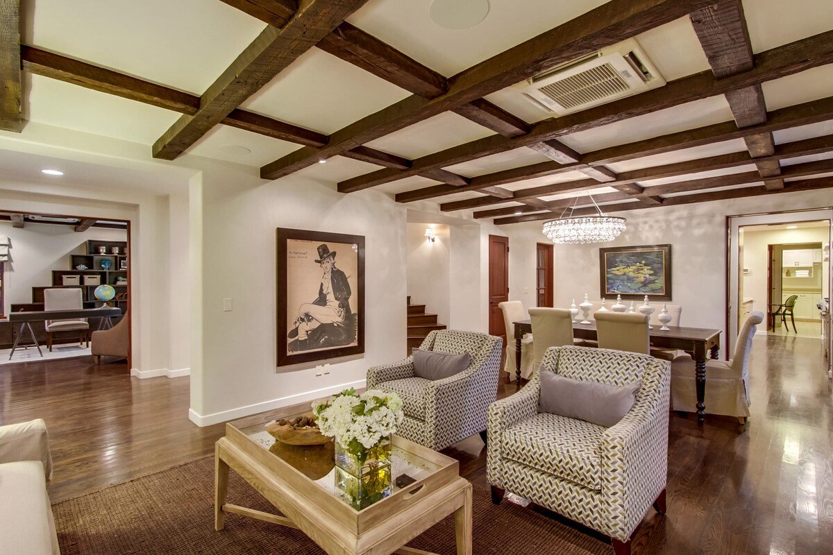 Mediterranean Beauty with Rooftop Deck and Ocean V gallery image 3