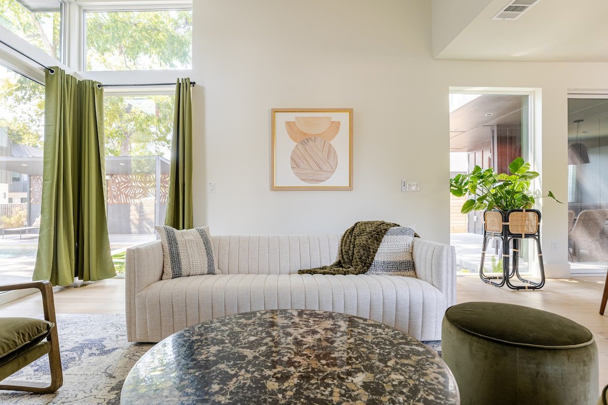 HomeLux gallery image 5