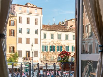Navona Charming Balcony