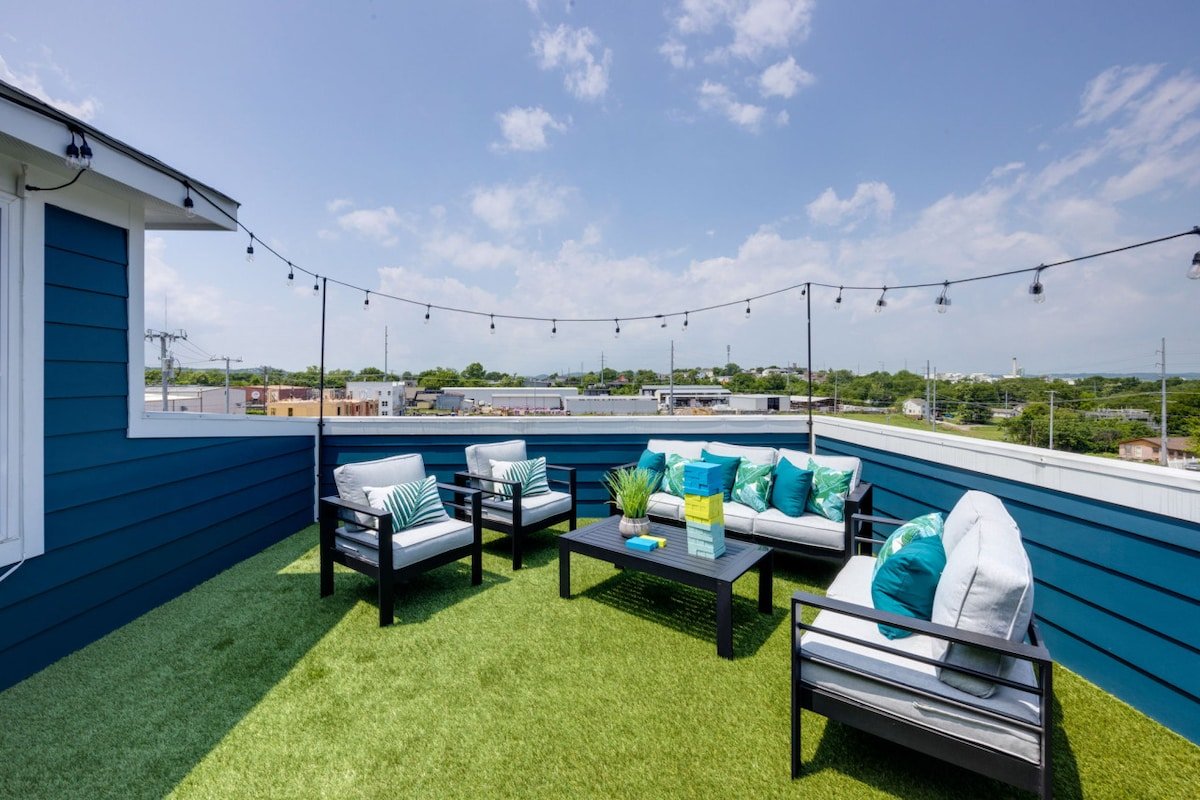 The Nation’s Finest | Private Rooftop + Patio gallery image 4