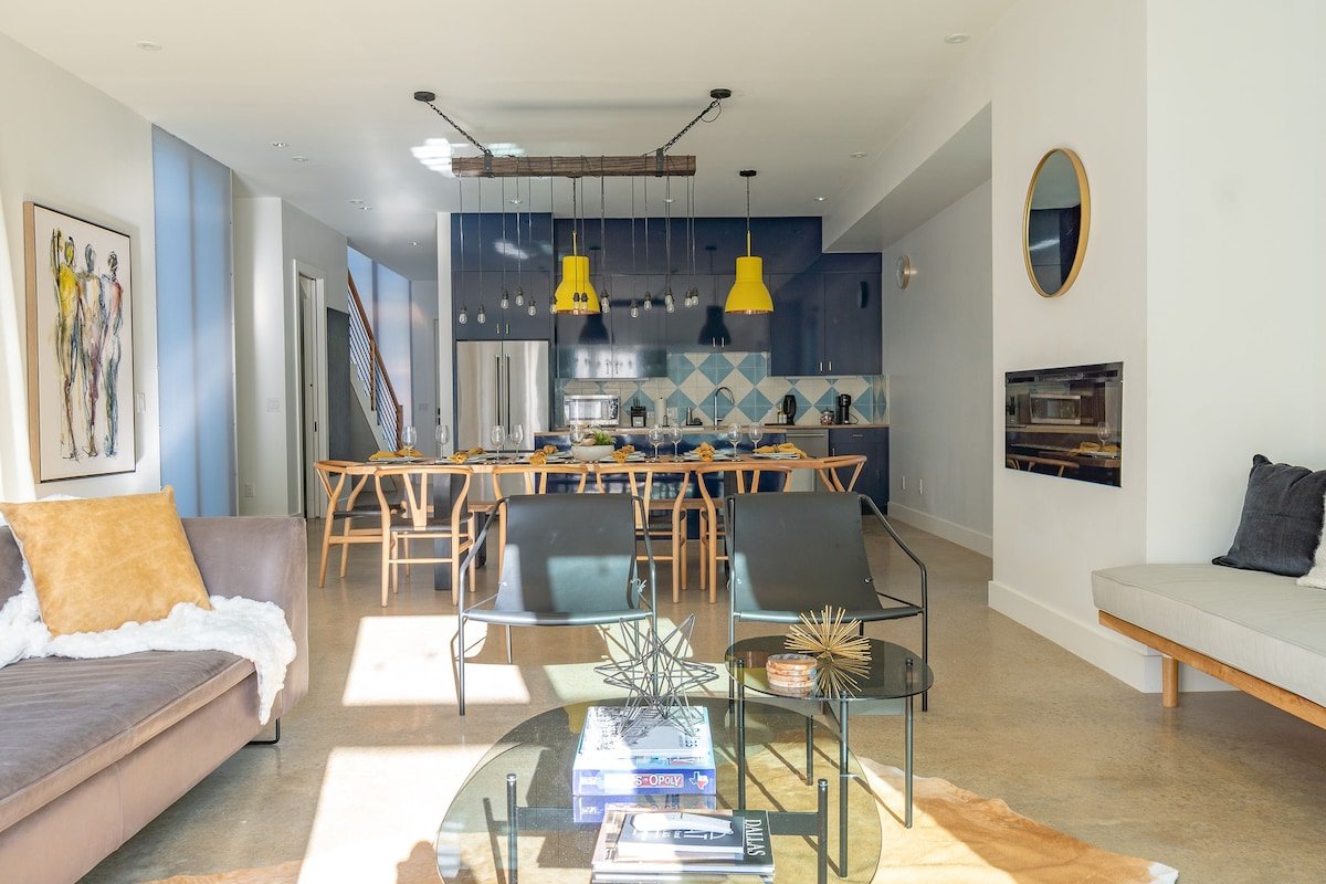 Luxury Home by Greenville Ave, near SMU & Uptown gallery image 5