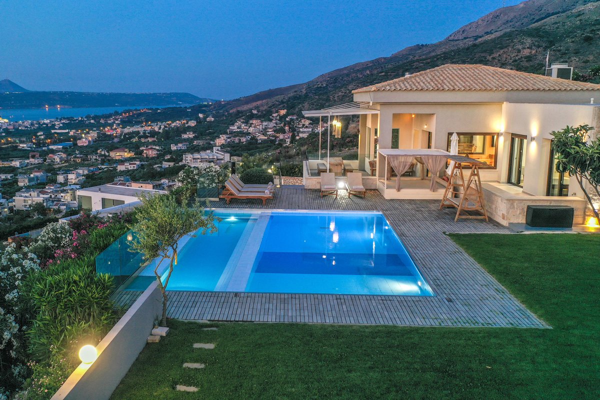 Villa Kedria with a panoramic ocean view