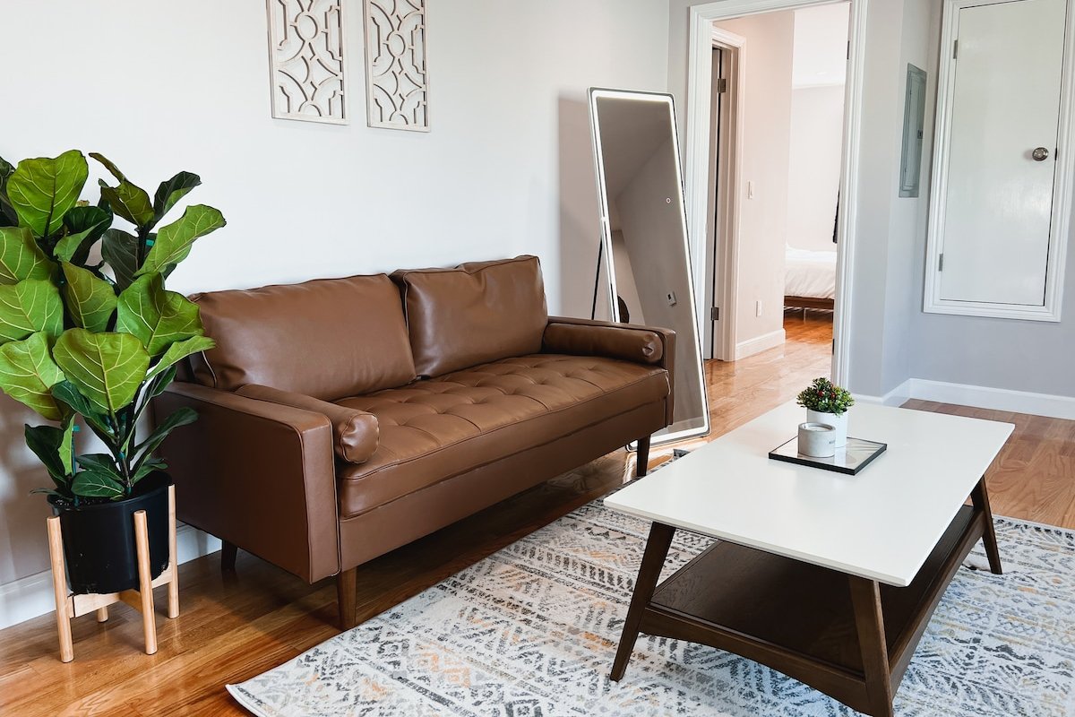 8bd/8ba Unique Spacious Clean Home gallery image 5