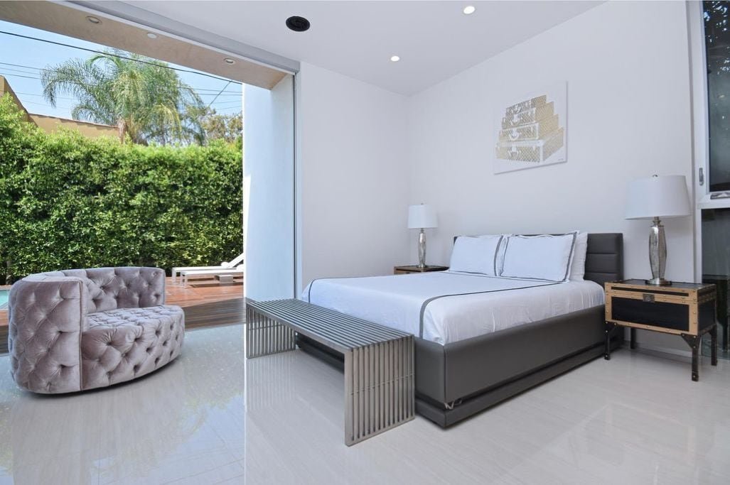 Luxury VERY LUCKY Mansion/No parties allowed gallery image 5