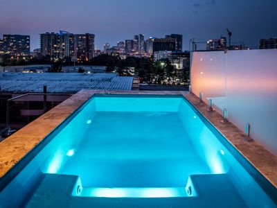 The Skyline @ The Gulch | Pool + Broadway Views