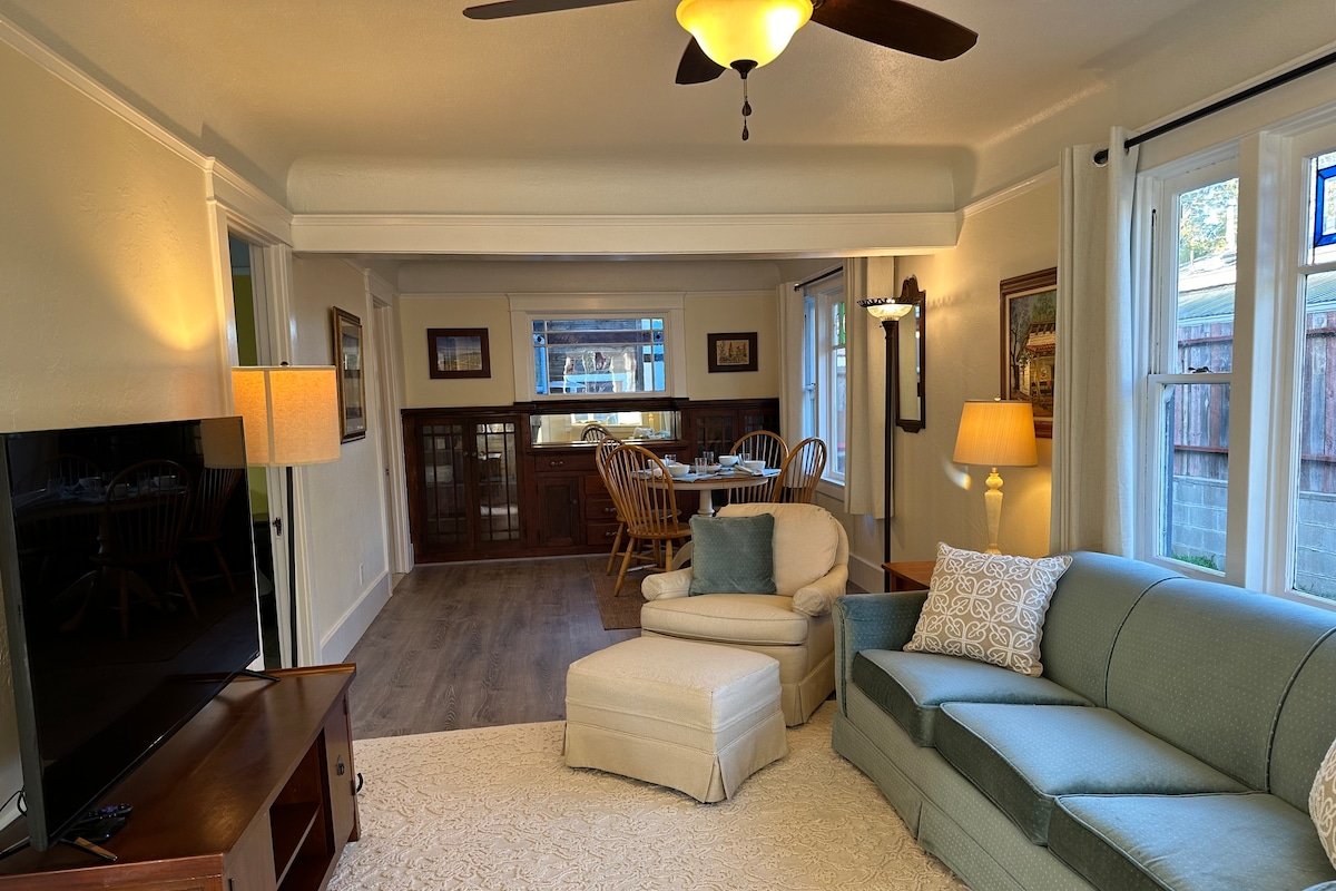 Beach Lotus gallery image 4