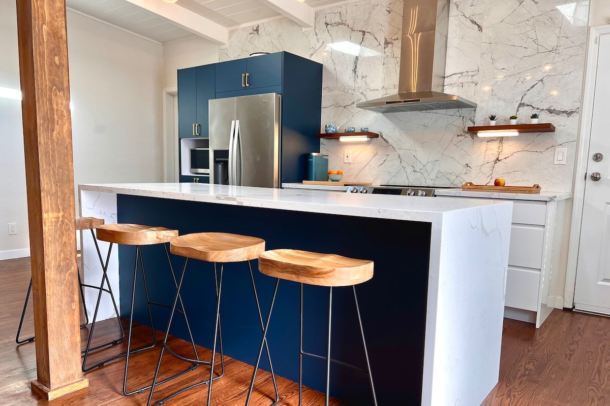 Splendid Custom Bungalow | Stanford | Meta | IKEA gallery image 5