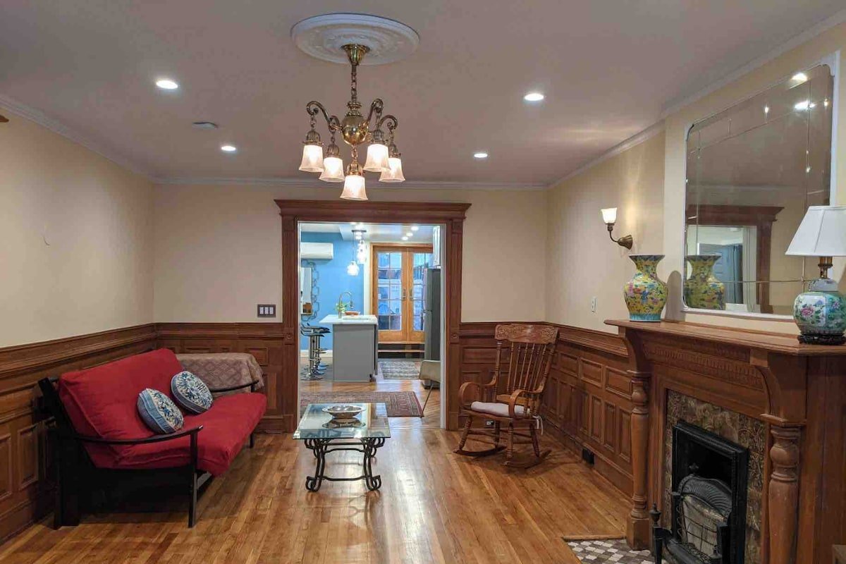 Beautiful Garden Apt-Historic Brooklyn Brownstone gallery image 2