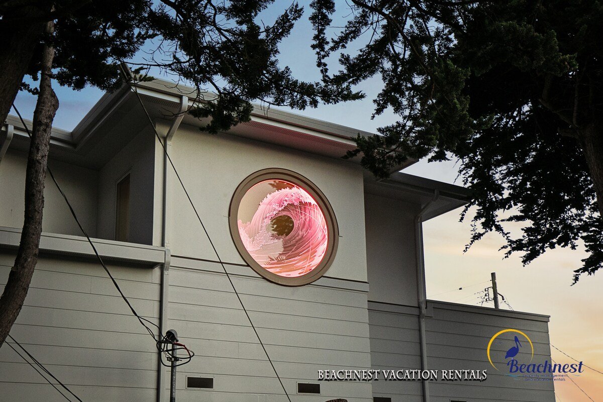 Wave House gallery image 2