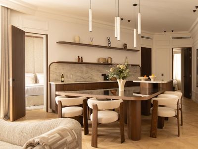 Luxury A/C flat – 3CH/3SDB – Arc de Triomphe