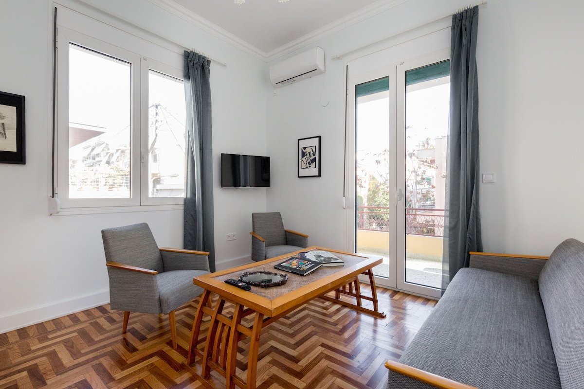 Troon of Athens Zefiros gallery image 4