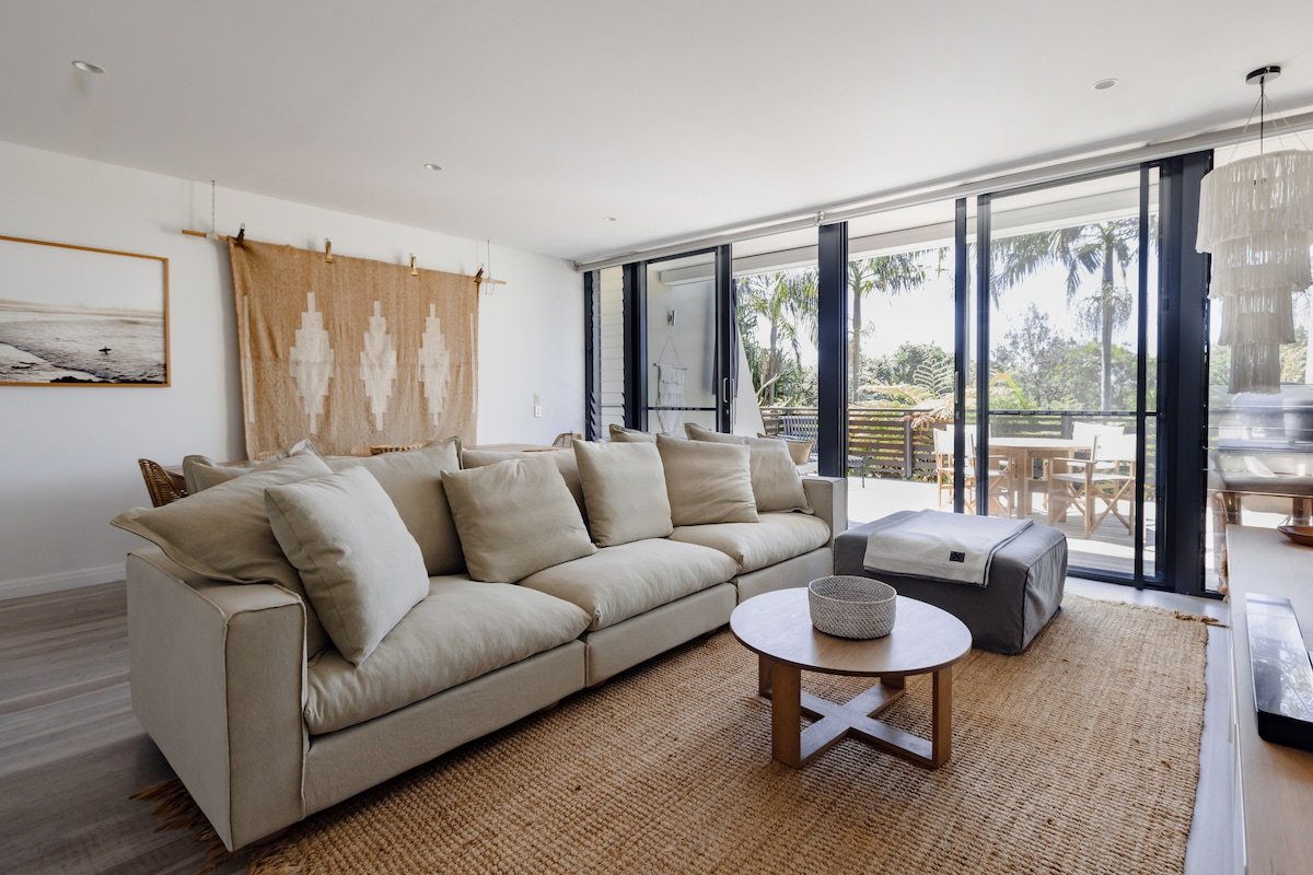 Kiah Beachfront Villa ~January availability gallery image 3