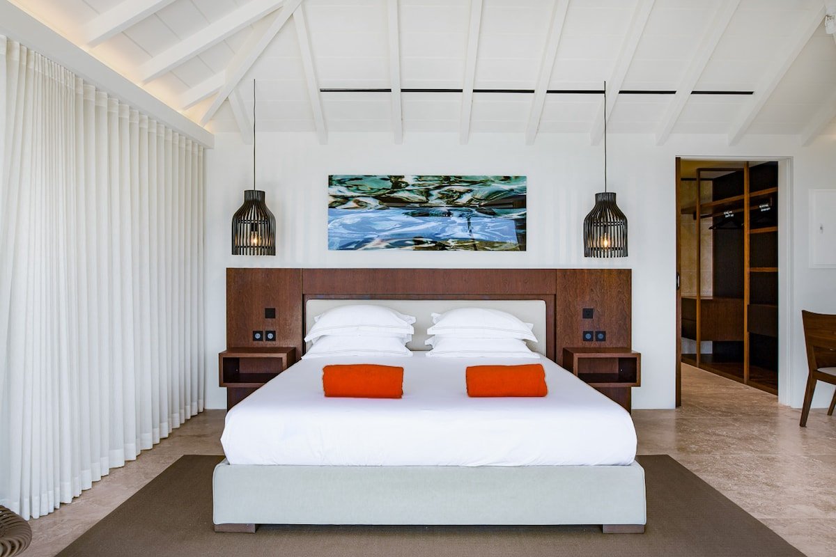 Blackstone gallery image 3