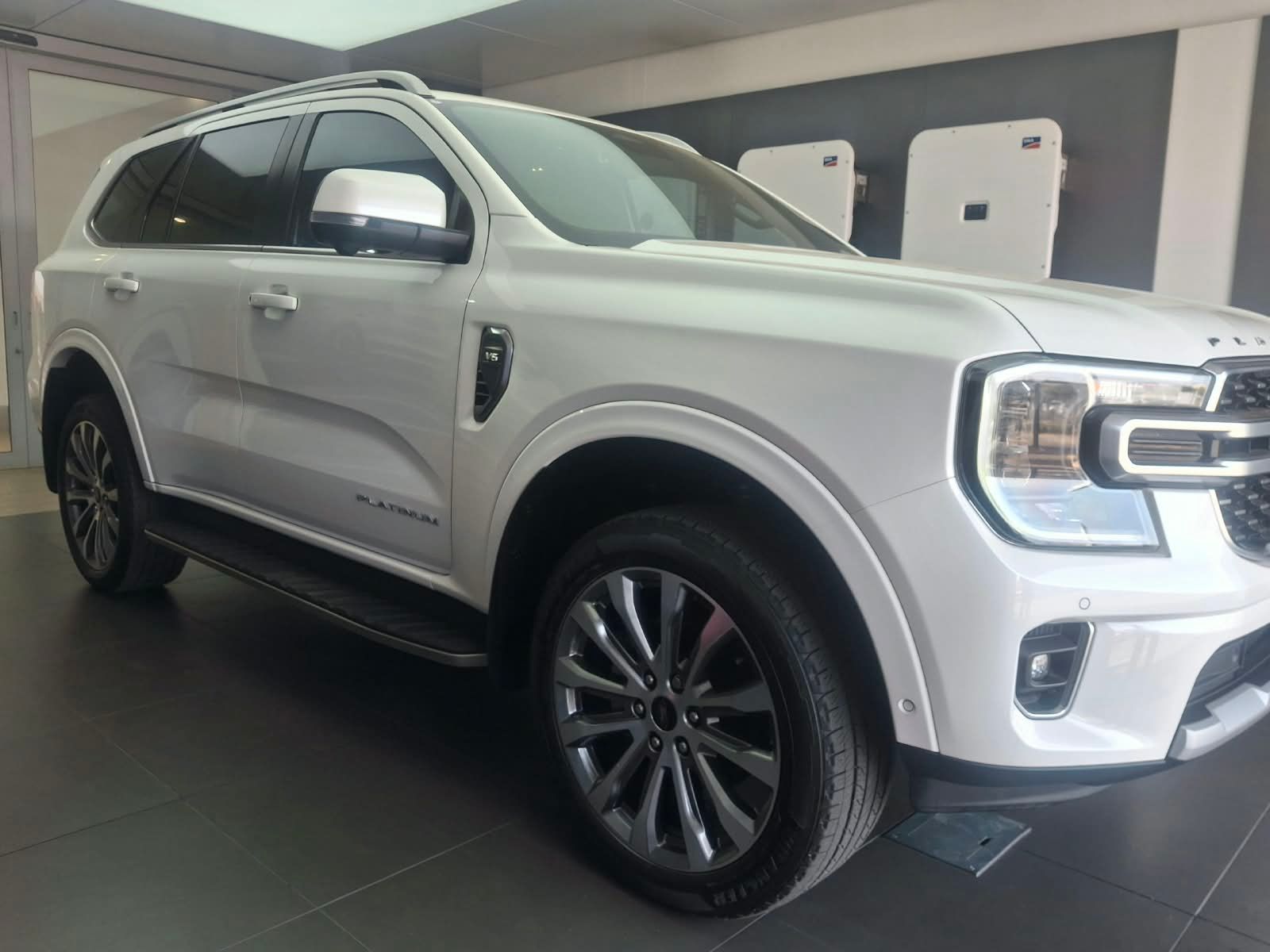 FORD EVEREST 3.0D V6 PLATINUM AWD  for Sale in South Africa