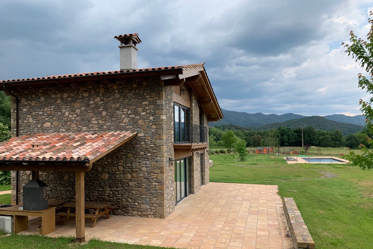 EXCLUSIVA CABANYA AMB PISCINA