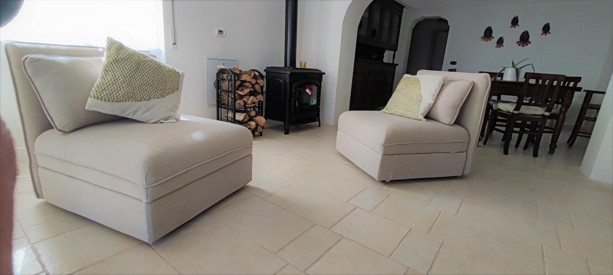 Apulia trulli with private pool for 10 people gallery image 5