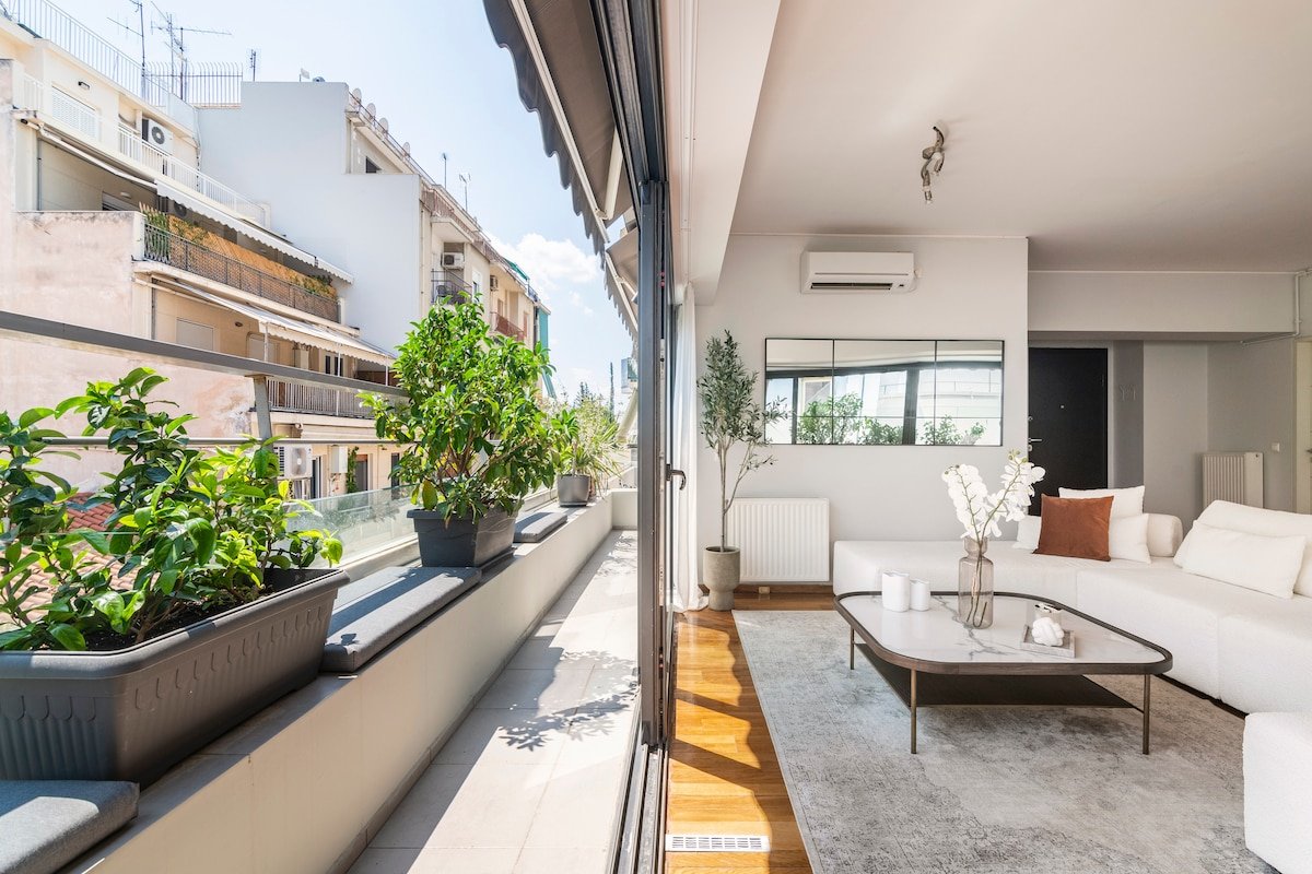 Modern Oasis Build on Acropolis Ruins gallery image 3