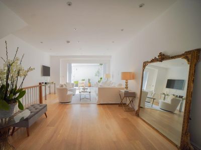 The Prestigious Residence with Modern Elegance