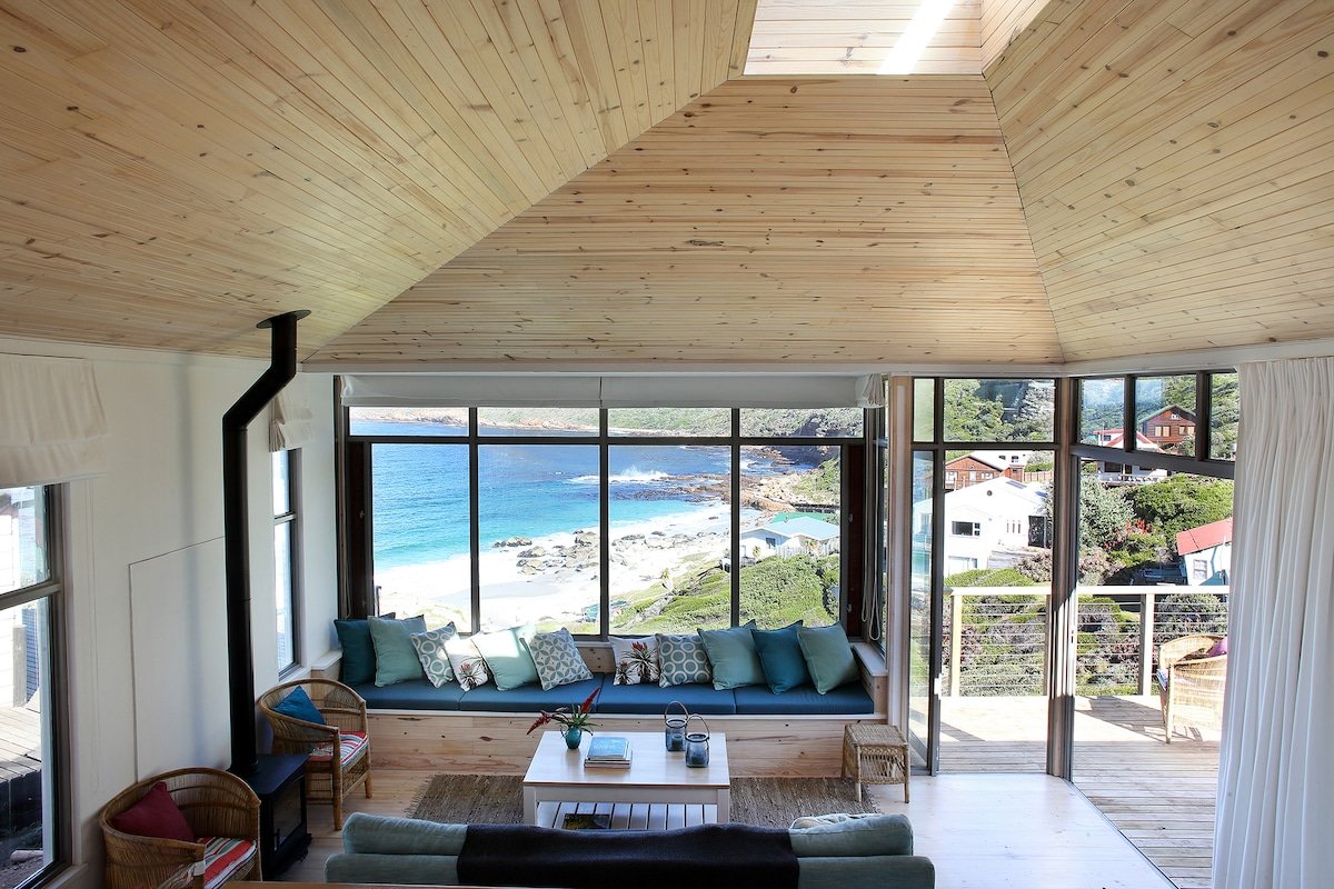 Lantern Tides beach bungalow Smitswinkel Bay gallery image 3