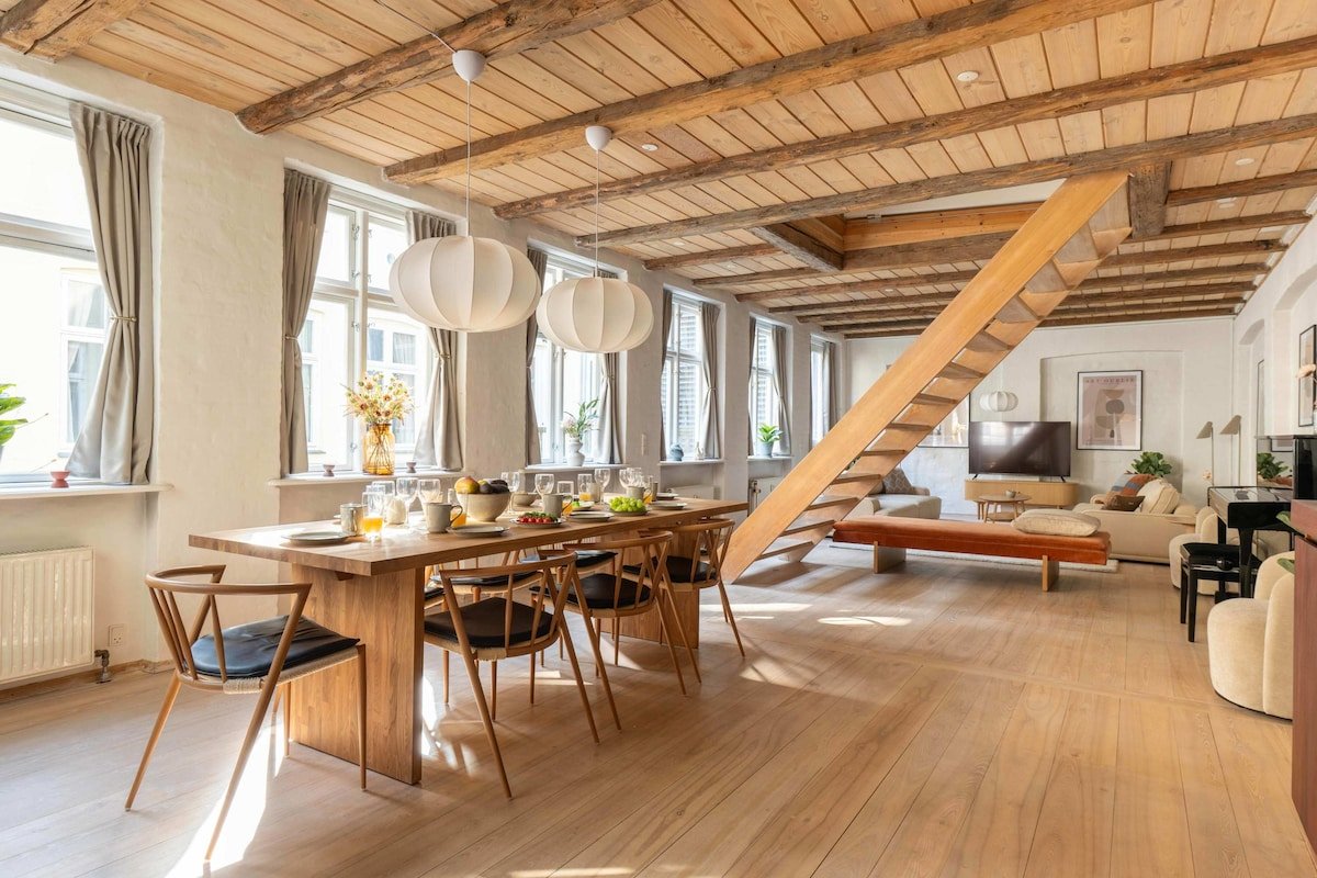 Charming 4BR Duplex in Nørrebro gallery image 4