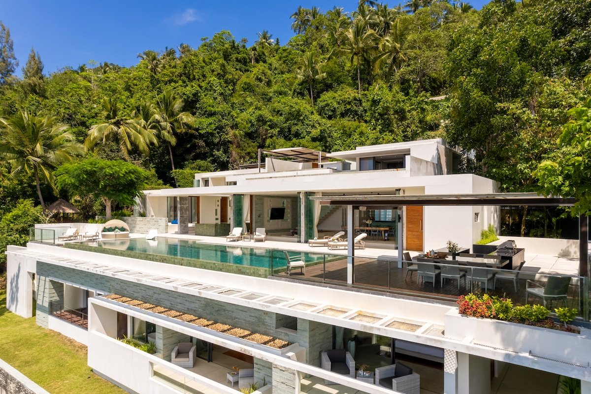 Expansive Family Villa with Pool | Villa Zest