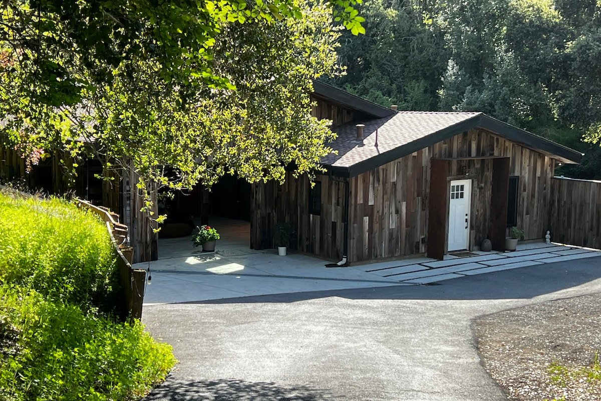 The Barnwood Hideaway Home gallery image 5