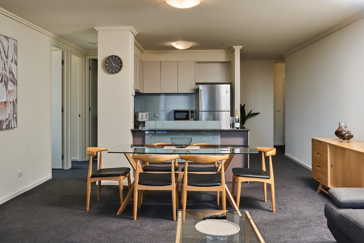 Exclusive Stays – The Sentinel (5a) gallery image 3