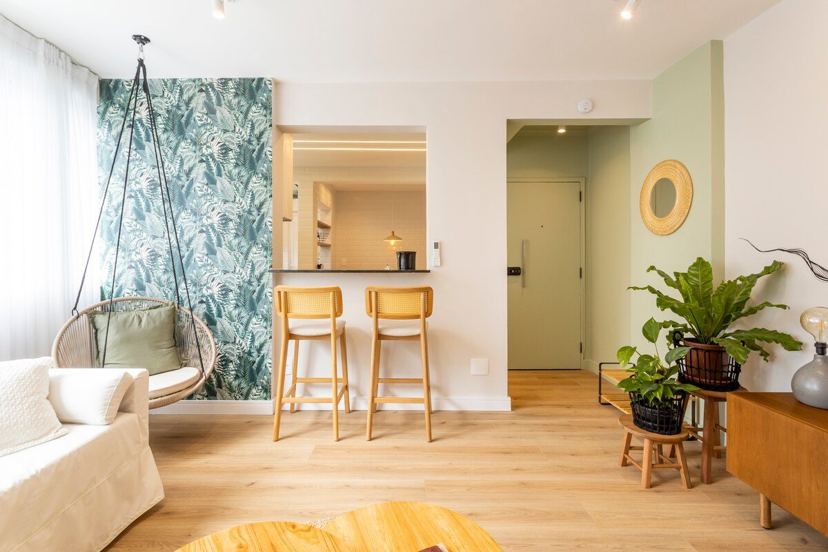 Stay in Leblon: 3-bedroom beach paradise gallery image 3