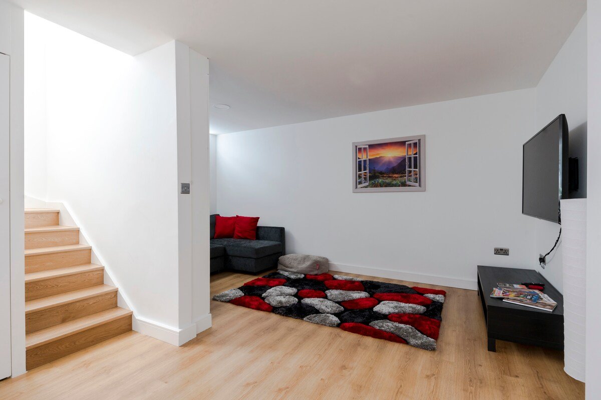 Luxury Hampstead House, Close to City Centre gallery image 5