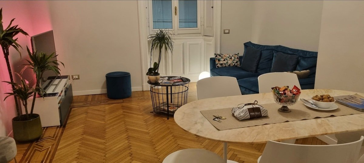 DOWNTOWN***** DUOMO~ RealMilanoLux >REAL SANITIZED gallery image 5