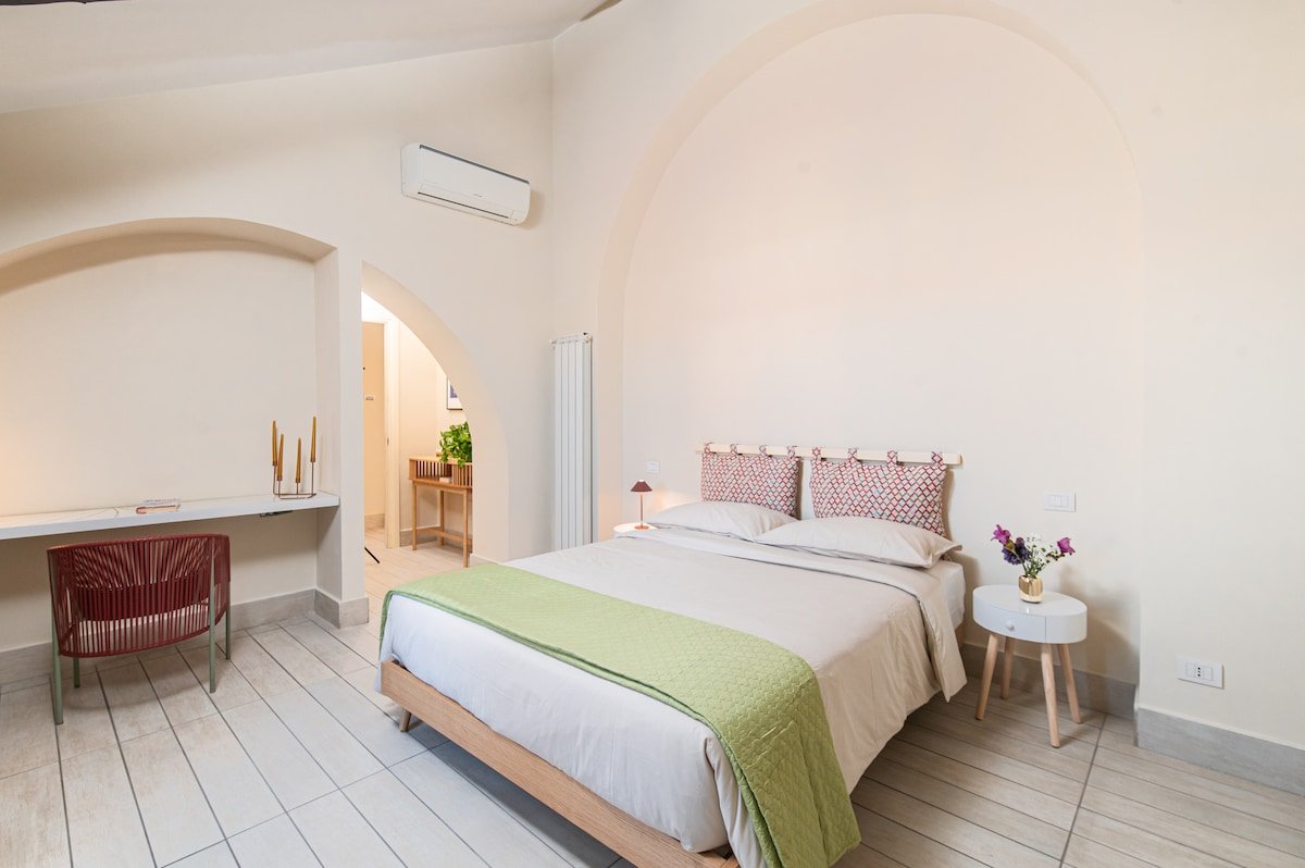 Attic Nicola Amore Naples Historic Center C gallery image 3