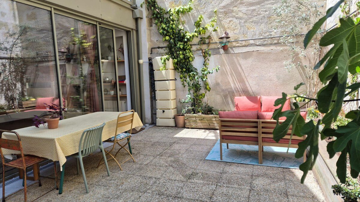 Design duplex, 3 ch, Place de la Victoire gallery image 3