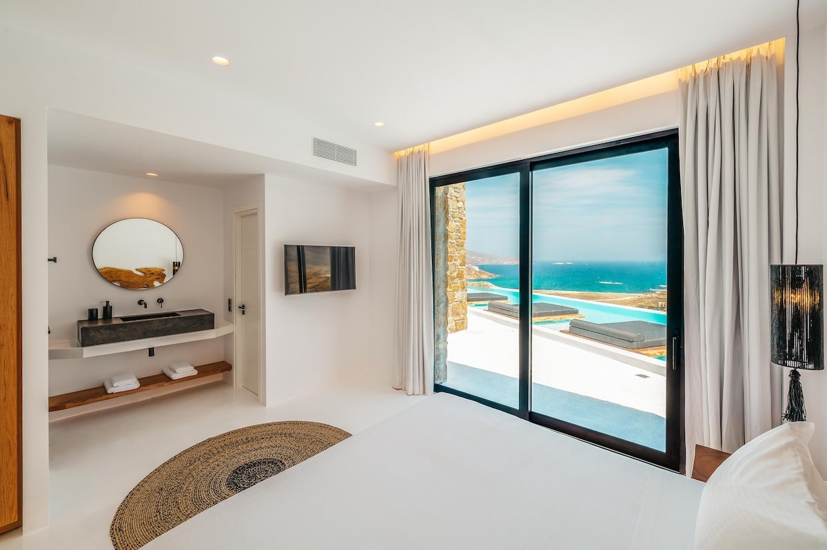 Mega Mansions Mykonos gallery image 3