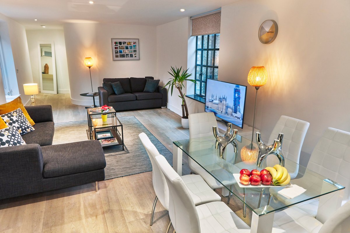 Fab! 2 Bedr/3 Beds in the heart of Covent Garden!