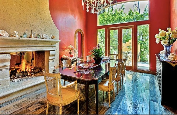 Luxury Villa in gated community in Beverly Hills gallery image 5