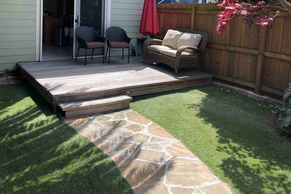 Home on the sunny hill gallery image 3