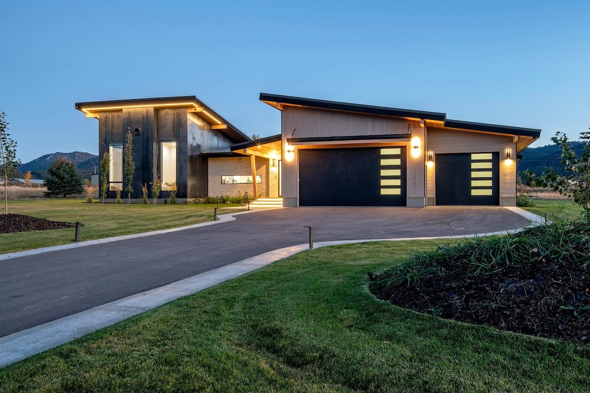 Modern Basecamp with Hot Tub + Scenic Views