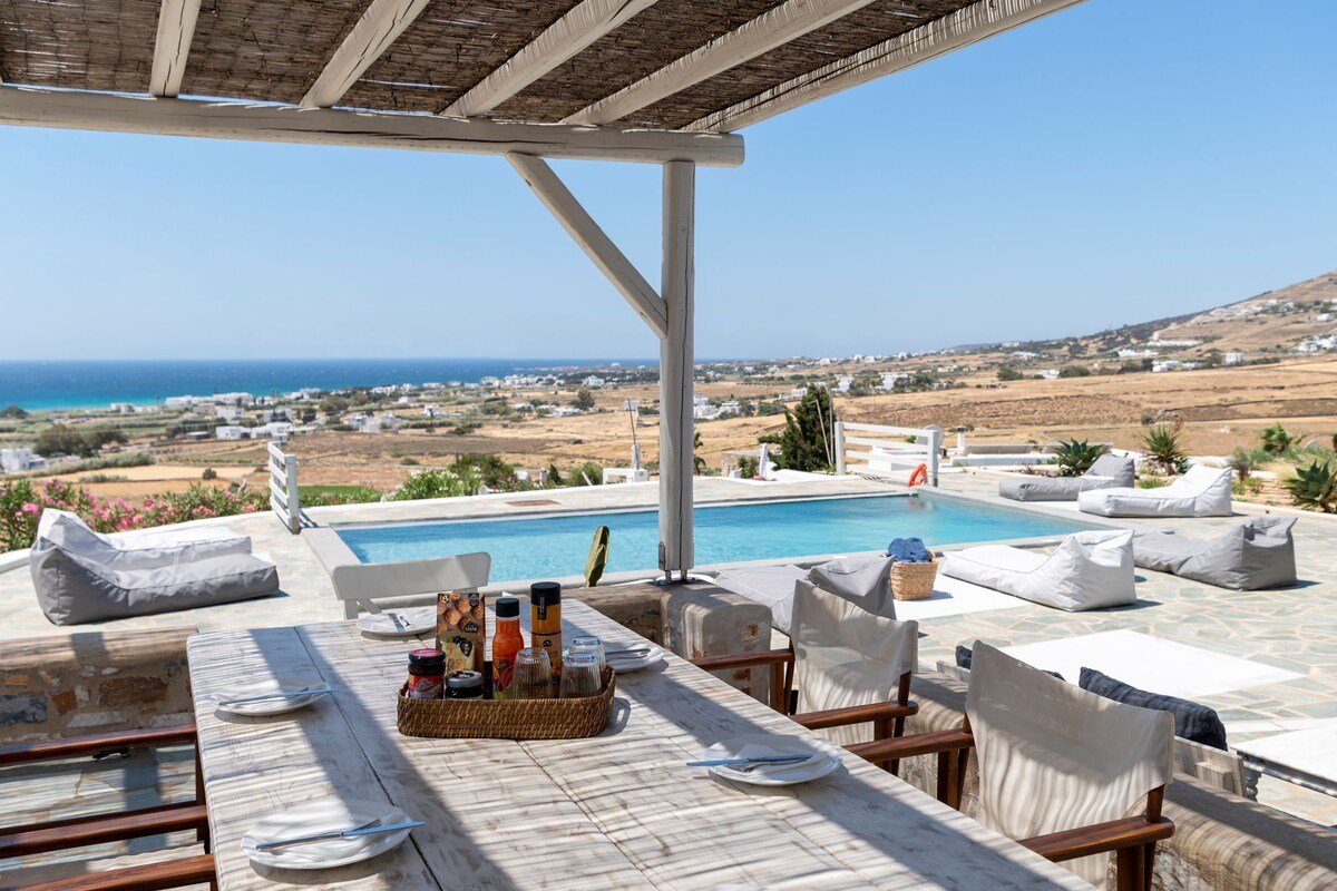 Villa Louka in Golden Beach Paros gallery image 4