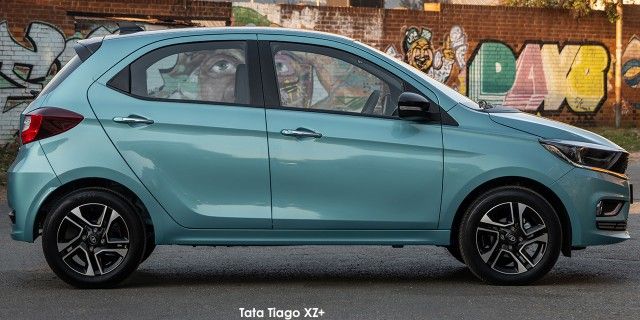 TATA TIAGO 1.2 XZ+ AMT - 10 