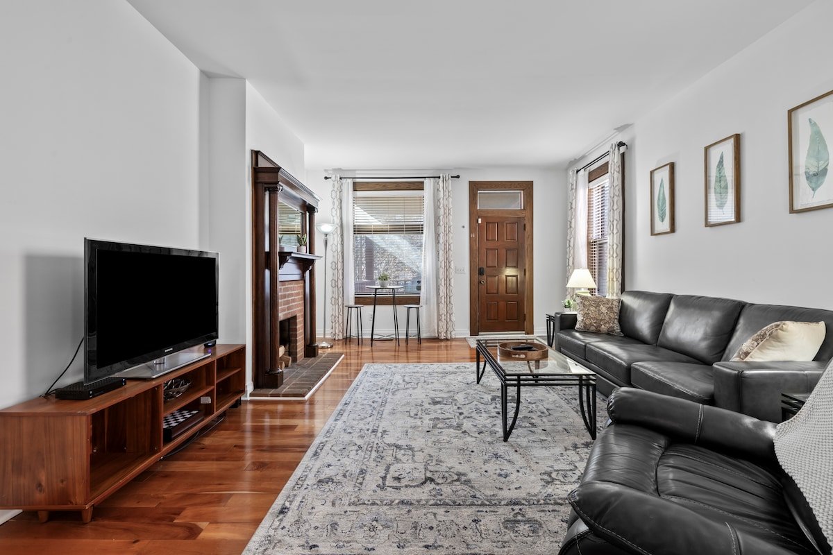 Trendy Luxury-2BR Short North Location-5 Star gallery image 2