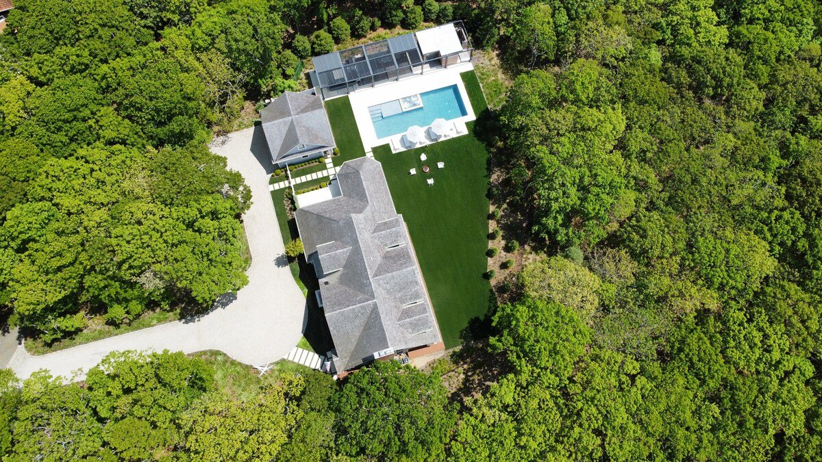 Amagansett Beach Home gallery image 5
