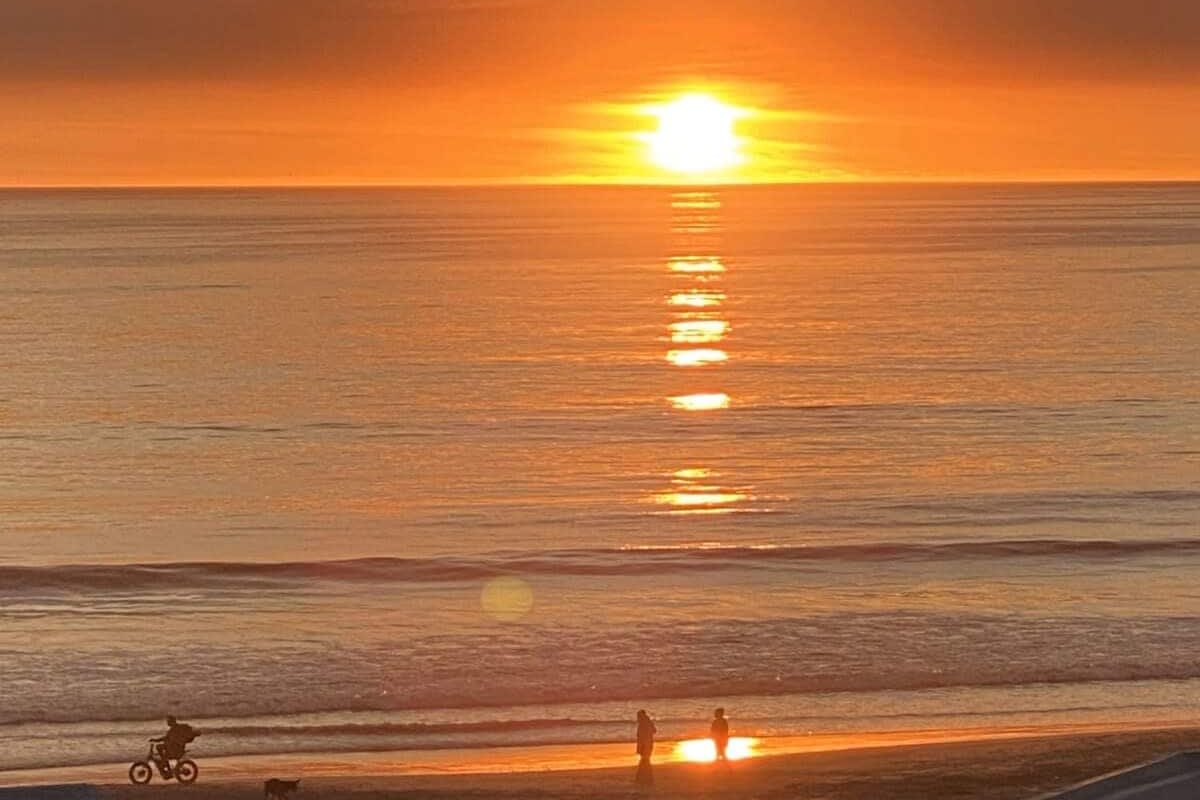 Spectacular Aptos Panoramic Ocean View Beach House gallery image 2